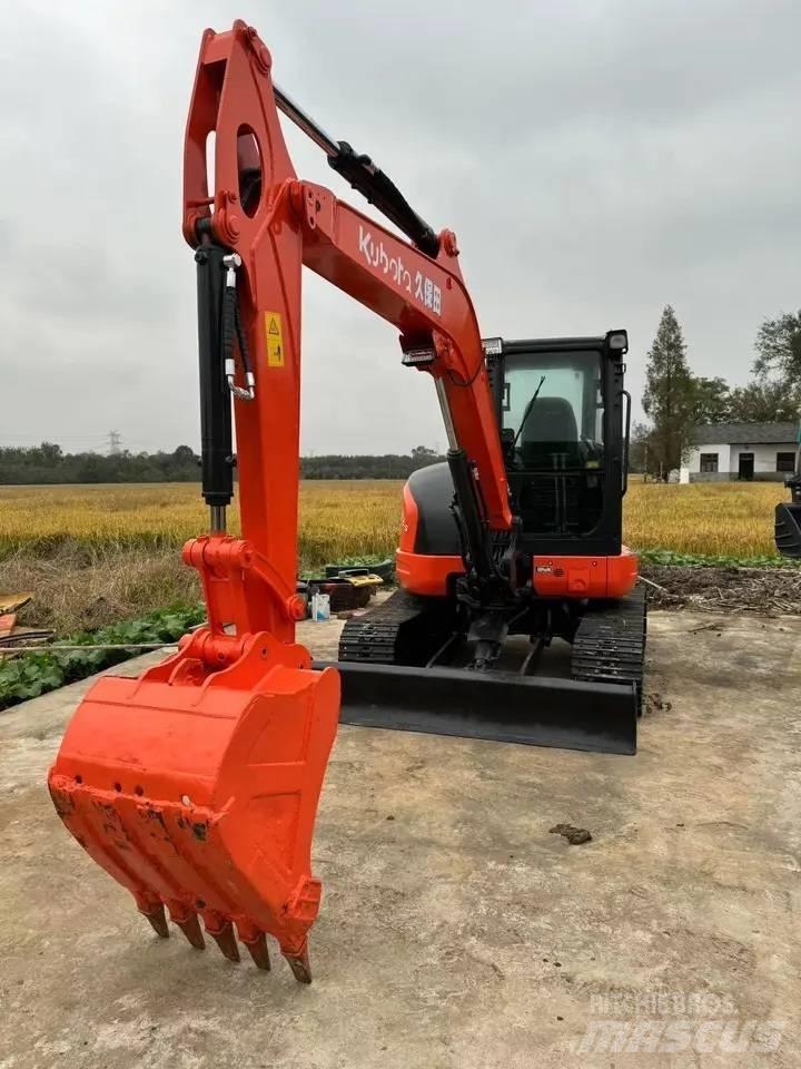 Kubota KX163 小型挖土機/掘鑿機<7t(小型挖掘機)