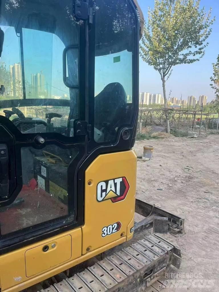 CAT 302 小型挖土機/掘鑿機<7t(小型挖掘機)