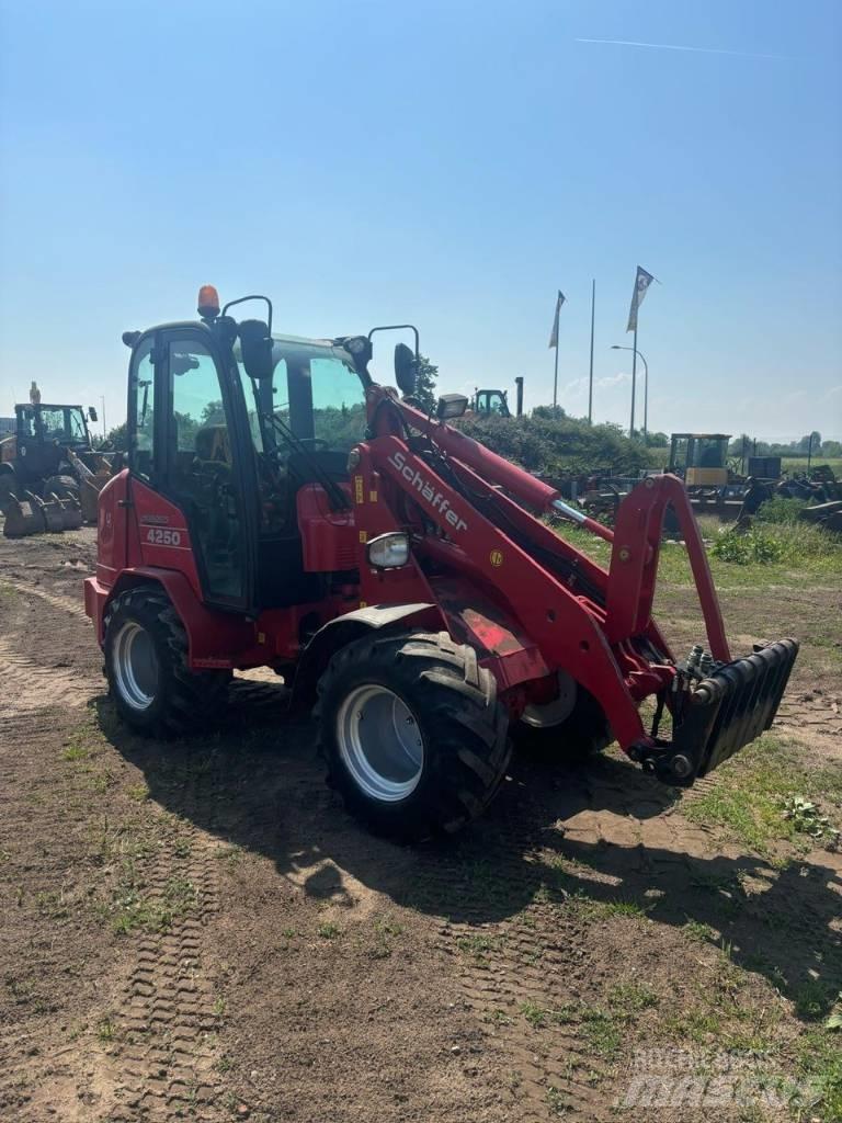 Schäffer 4250 小型裝載機