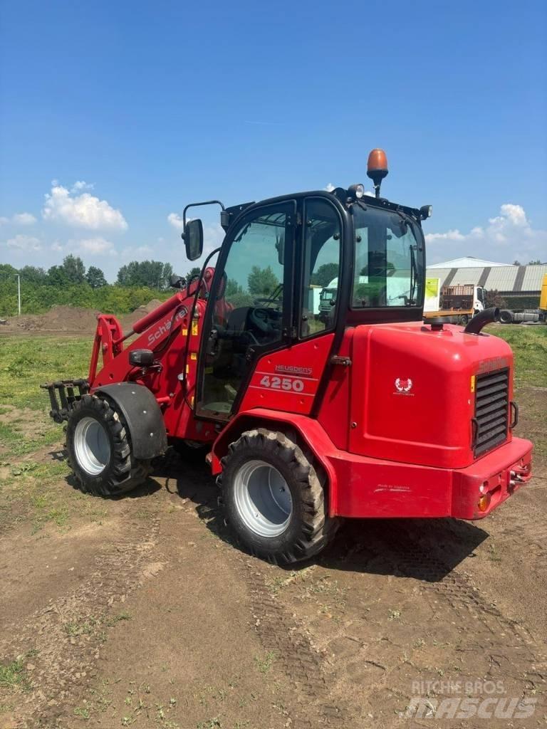 Schäffer 4250 小型裝載機