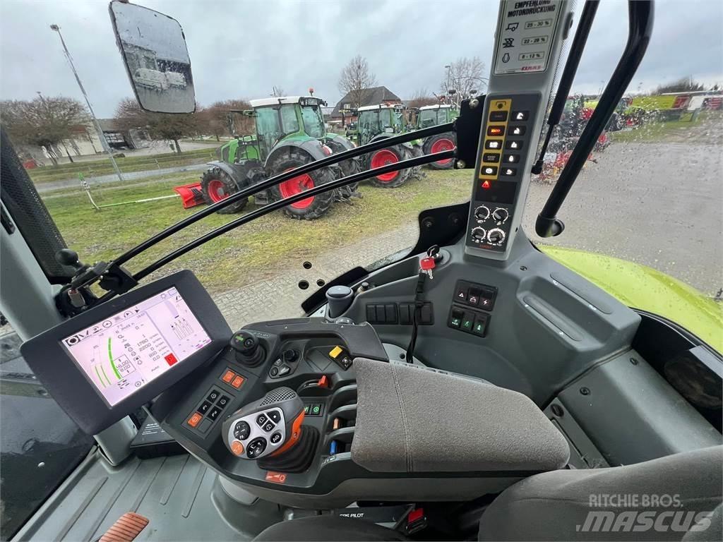 CLAAS Axion 930 曳引機