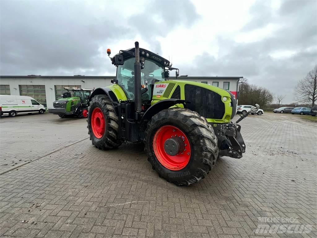 CLAAS Axion 930 曳引機