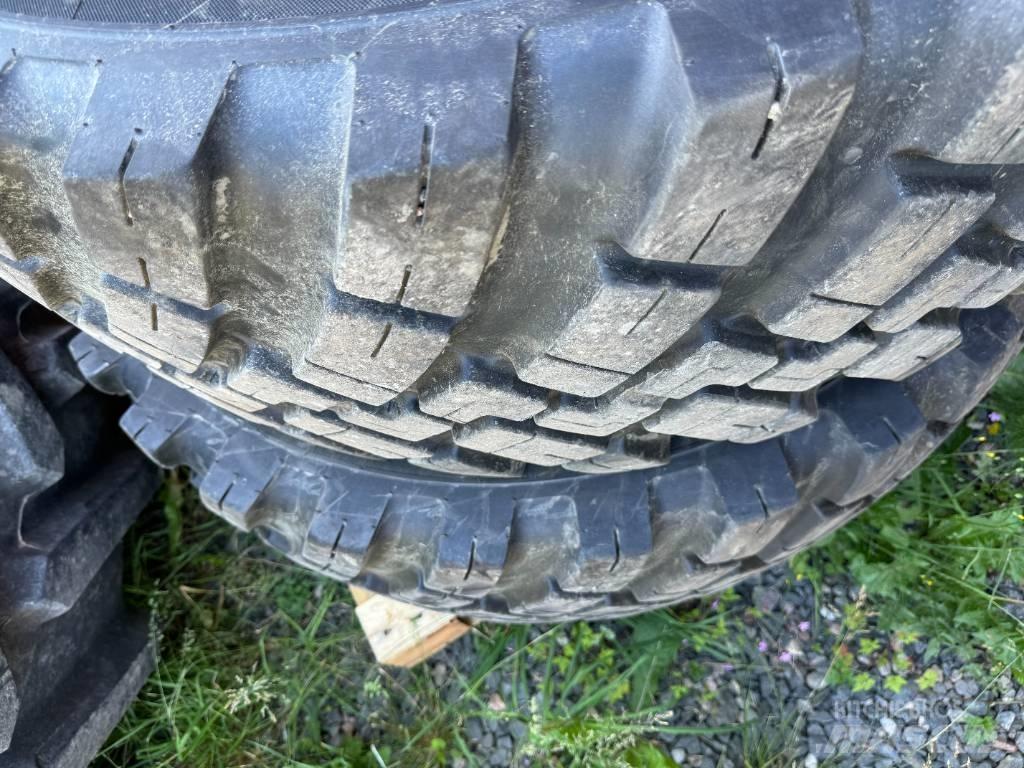 BKT 480/65 R28 IND 輪胎、車輪和輪圈