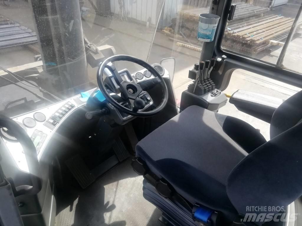 Kalmar DCF 220-12LB 柴油卡車