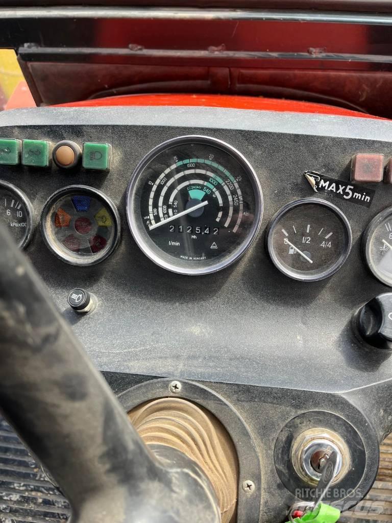 Zetor 5211 曳引機