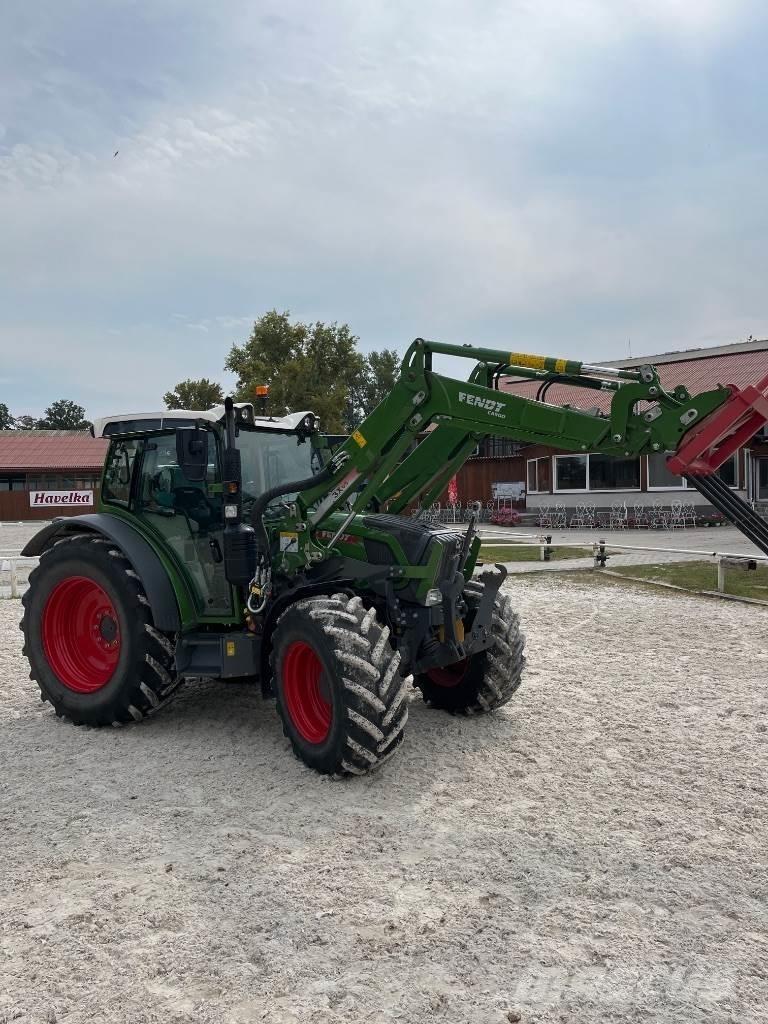 Fendt 211 Vario 曳引機