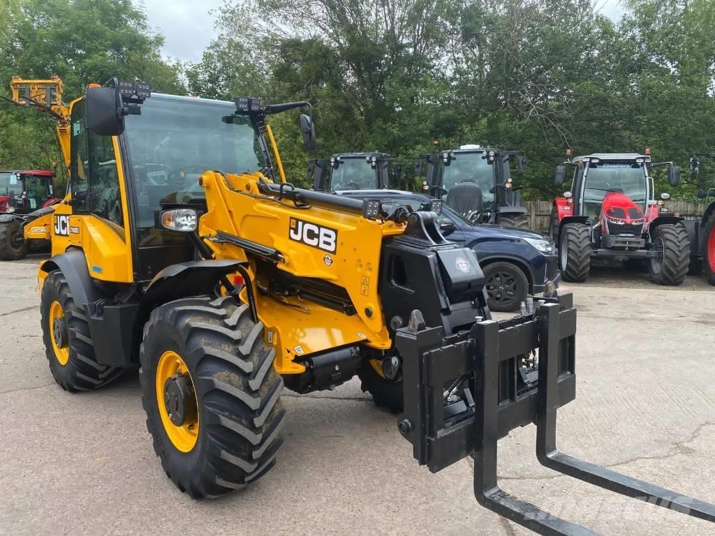 JCB TM280S 農業用伸縮臂裝載機