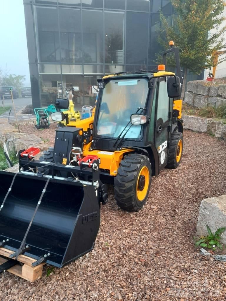 JCB 514-40 伸縮臂操作車
