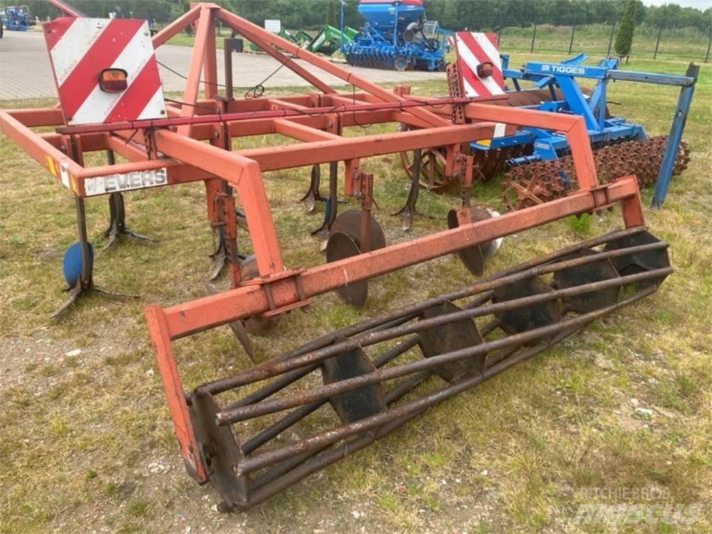 Evers Brumby 中耕管理機