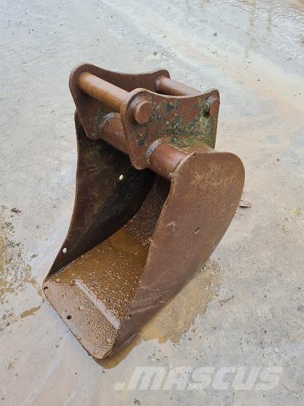  18 BUCKET, 50mm PINS 鏟斗