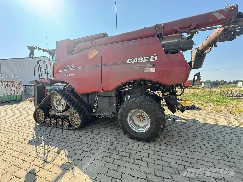 Case IH IH 8250 聯合收穫機