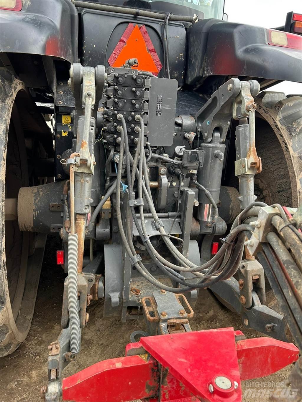 Challenger MTC 775 E 曳引機
