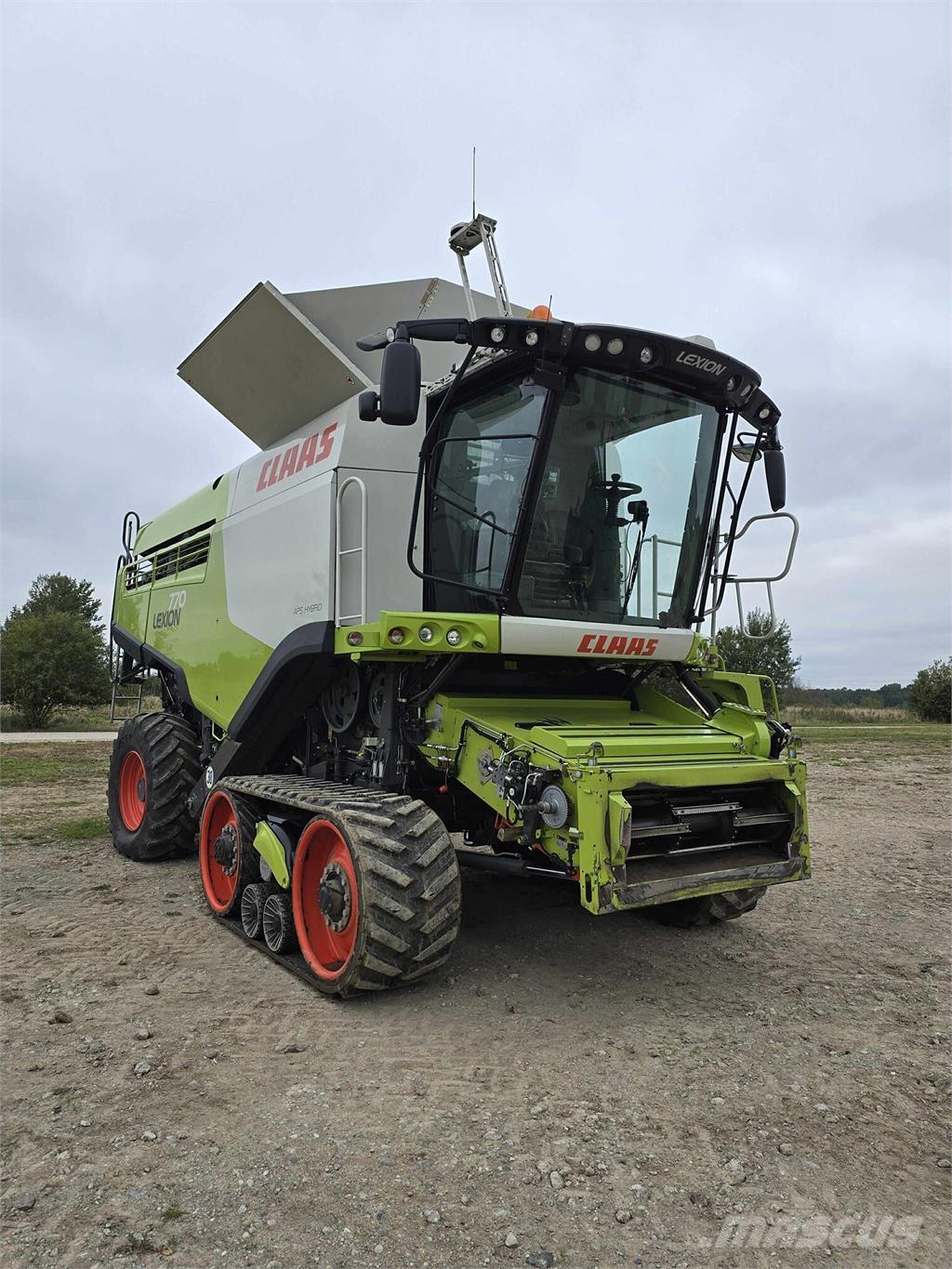 CLAAS Lexion 770TT 聯合收穫機