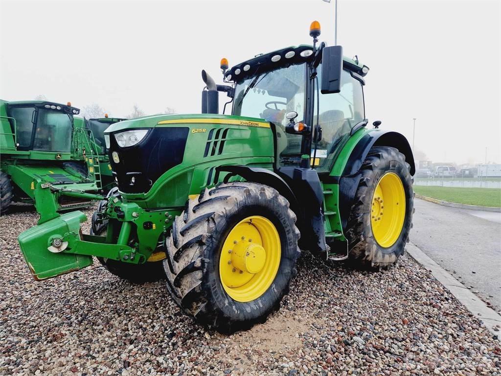 John Deere 6215R 曳引機