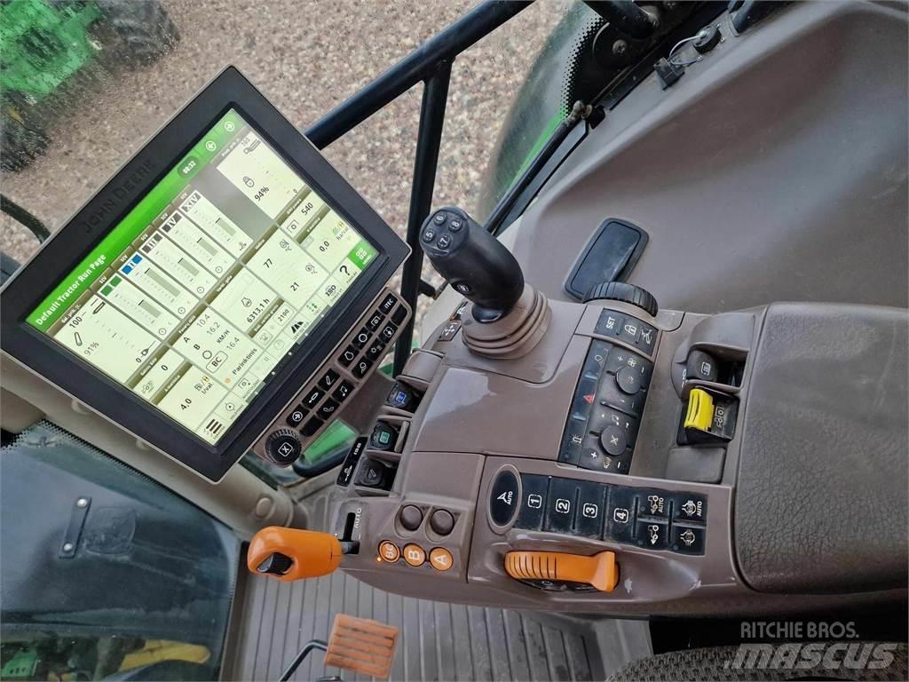 John Deere 6215R 曳引機