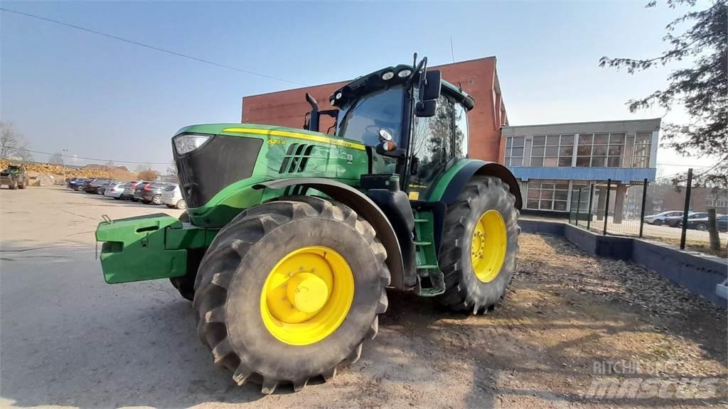 John Deere 6215R 曳引機