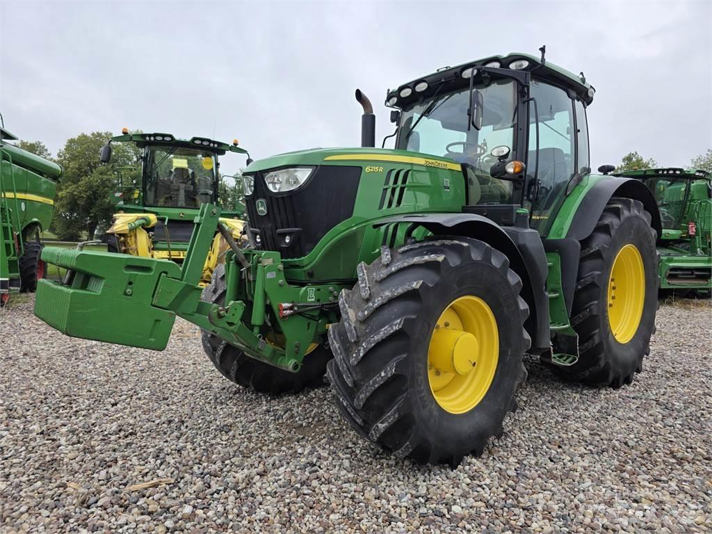 John Deere 6215R 曳引機