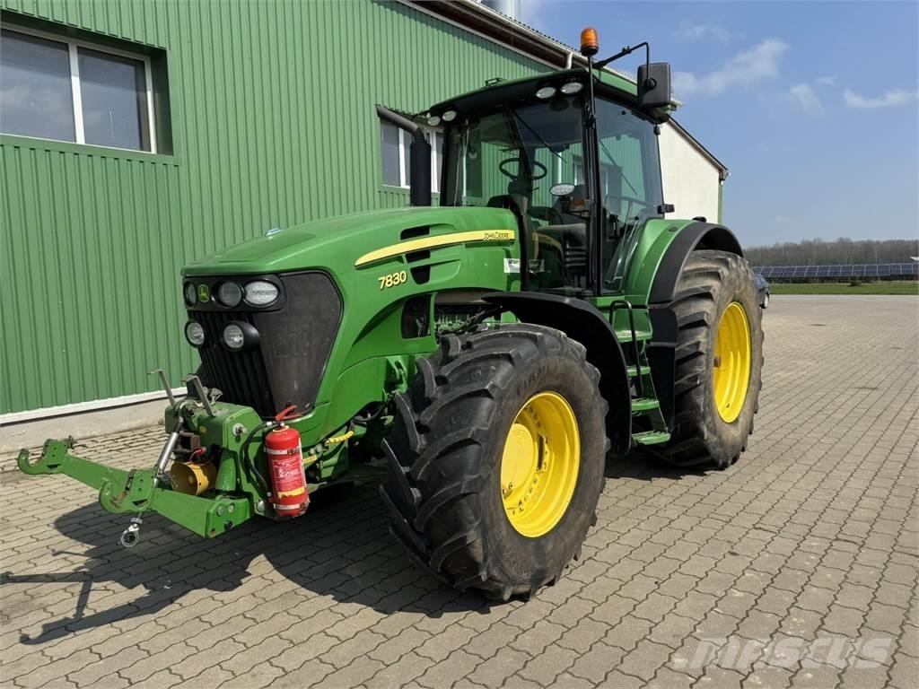 John Deere 7830 曳引機