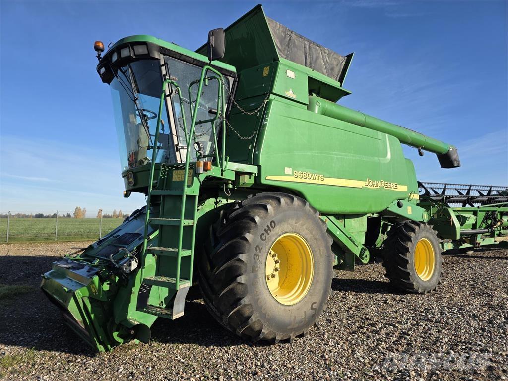 John Deere 9680 WTS 聯合收穫機