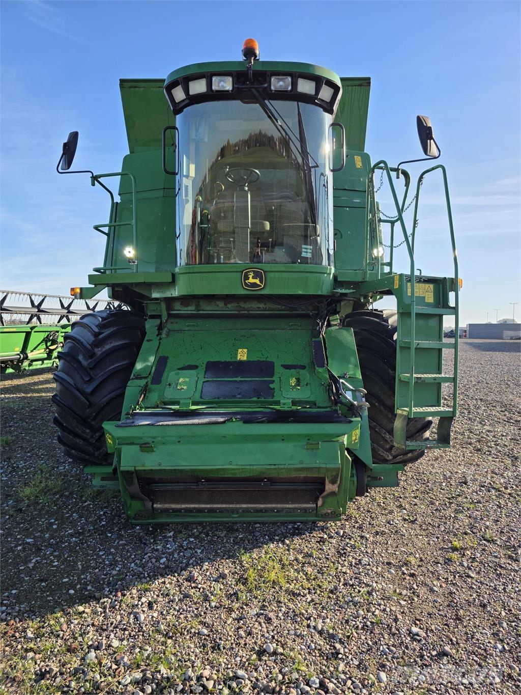 John Deere 9680 WTS 聯合收穫機