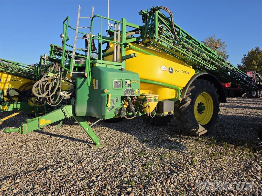 John Deere M962i 牽引式噴霧機