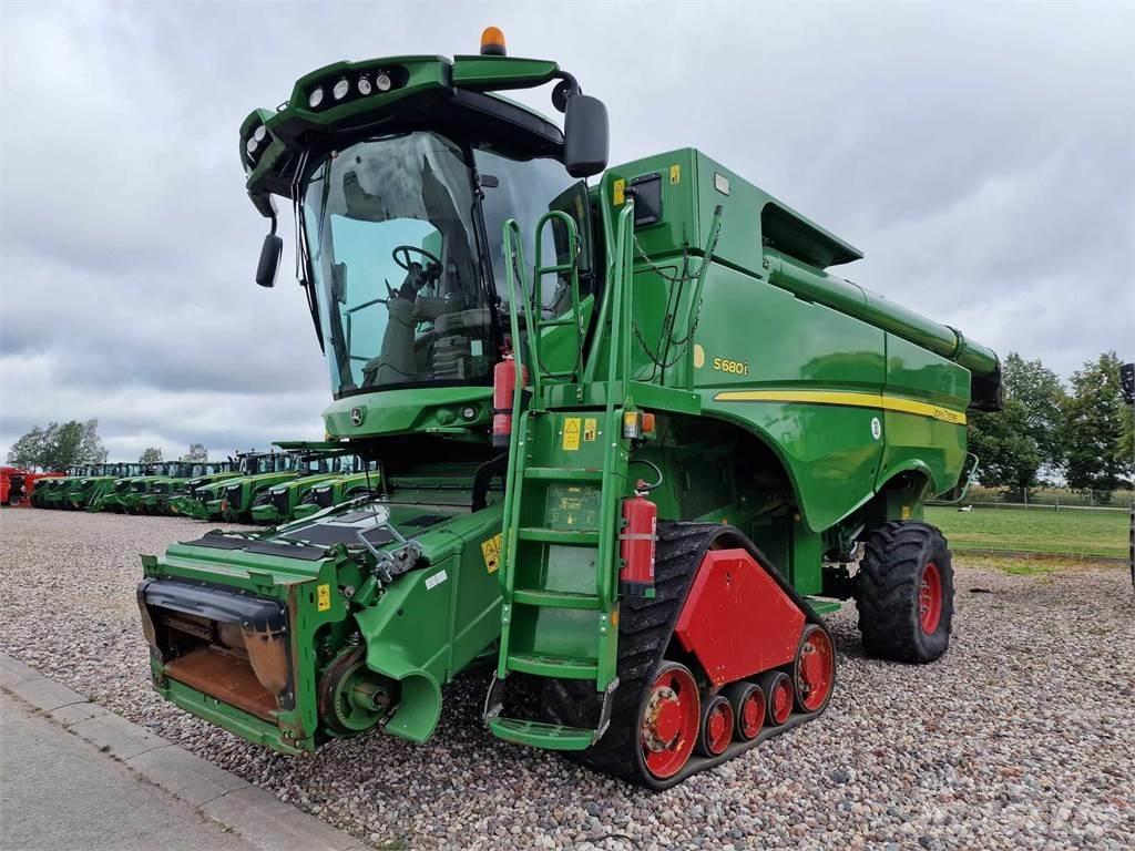 John Deere S680 聯合收穫機