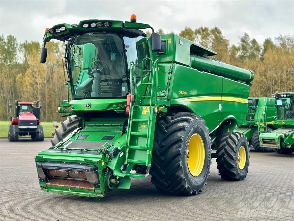 John Deere S680i 聯合收穫機