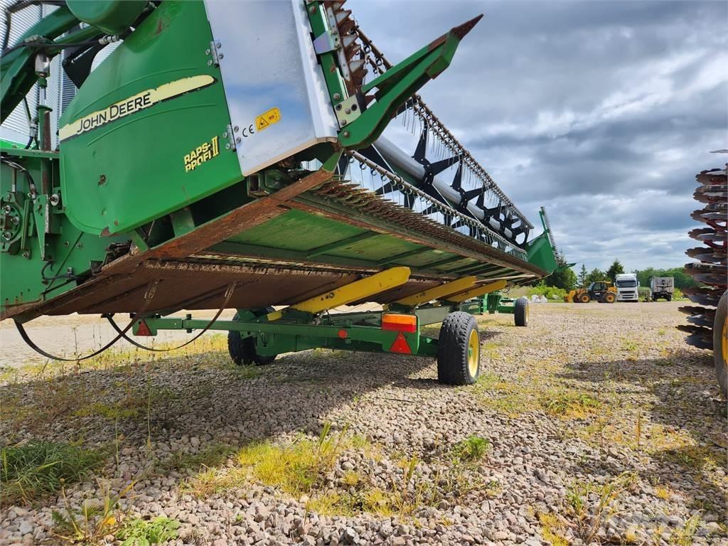 John Deere S680i 聯合收穫機