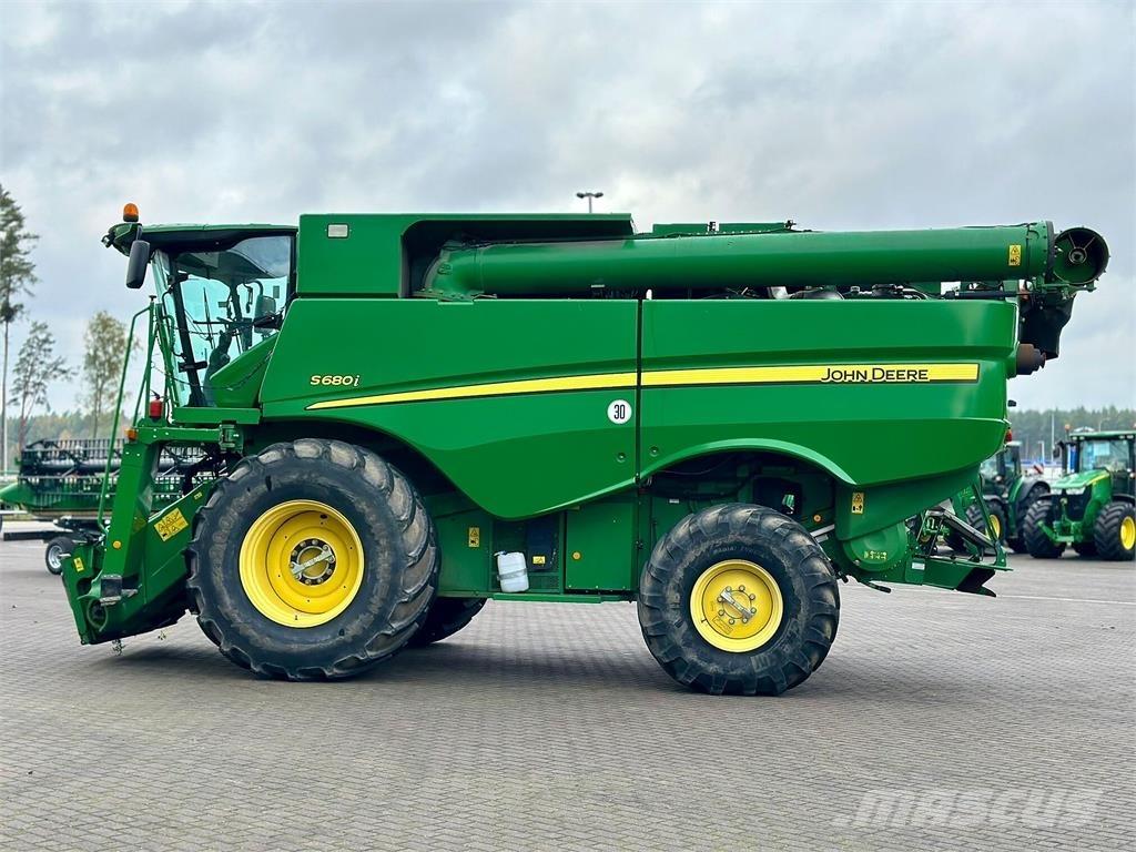 John Deere S680i 聯合收穫機