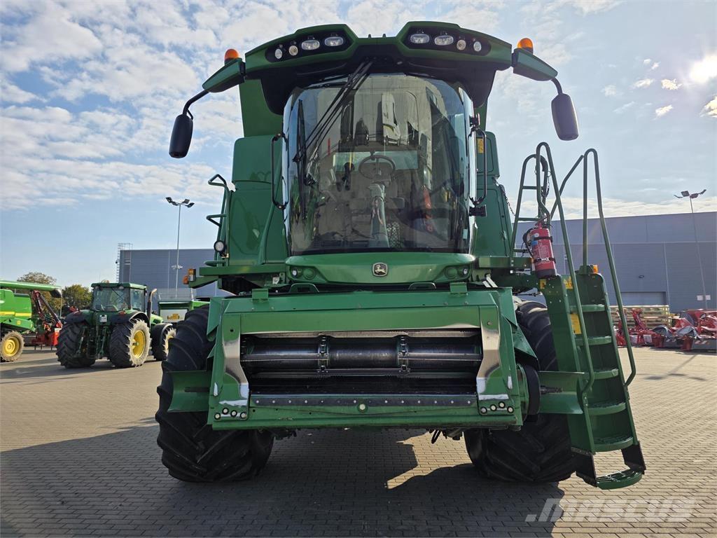 John Deere T660 聯合收穫機