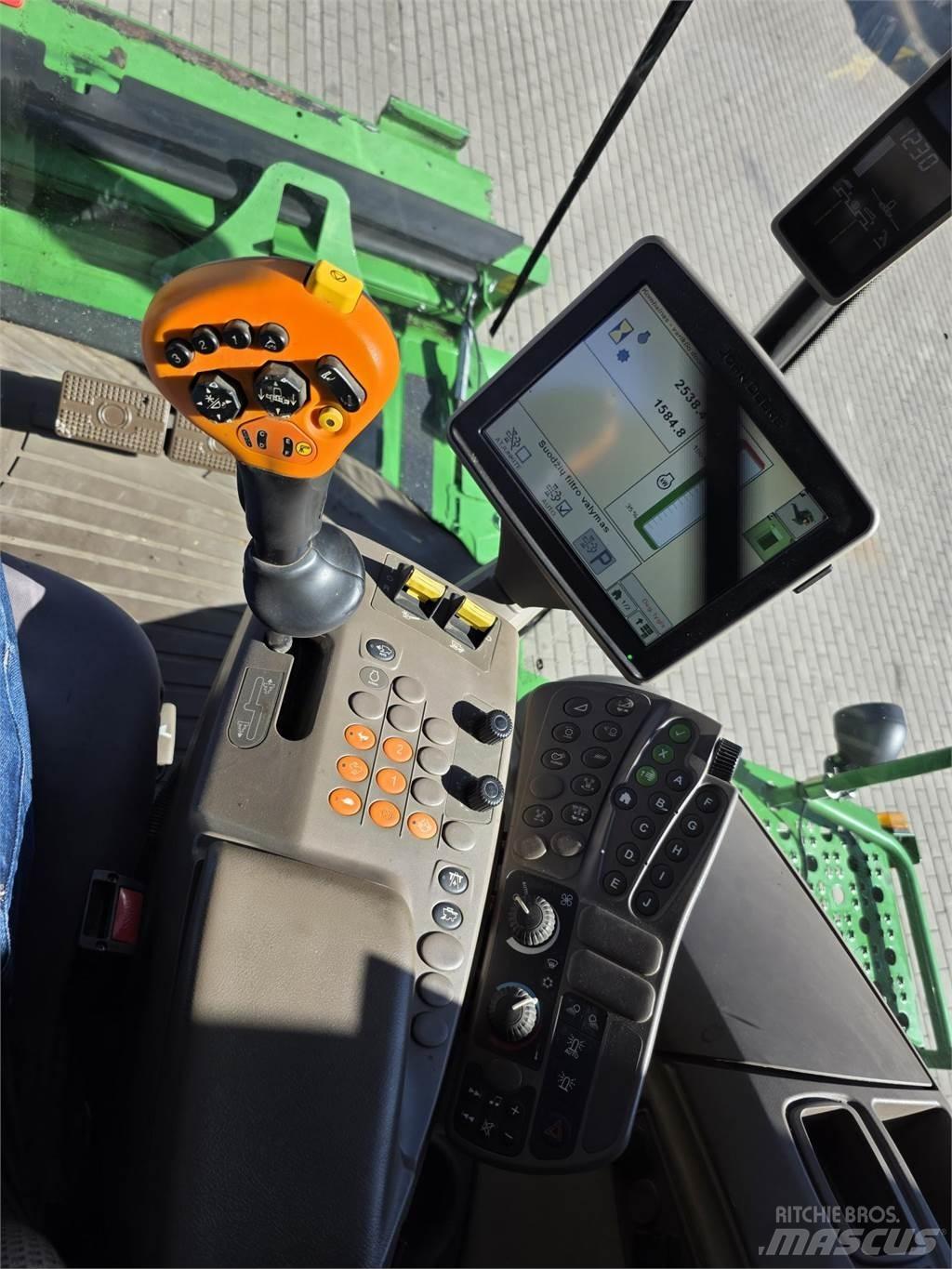John Deere T660 聯合收穫機