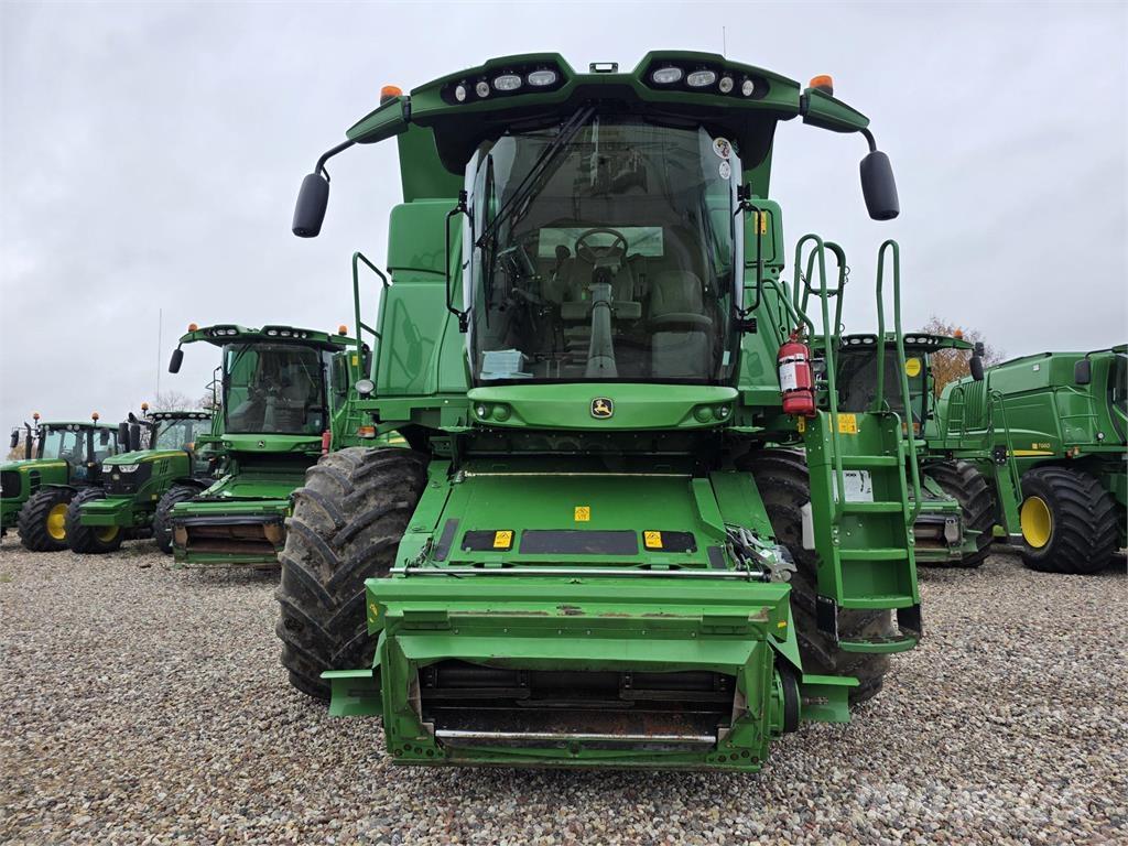 John Deere T660 聯合收穫機