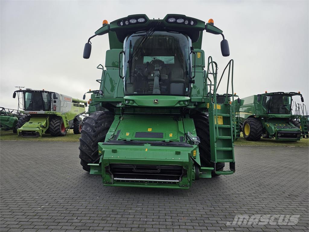 John Deere T660 聯合收穫機