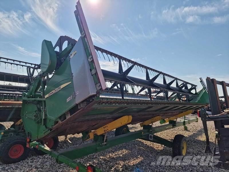 John Deere T670 聯合收穫機