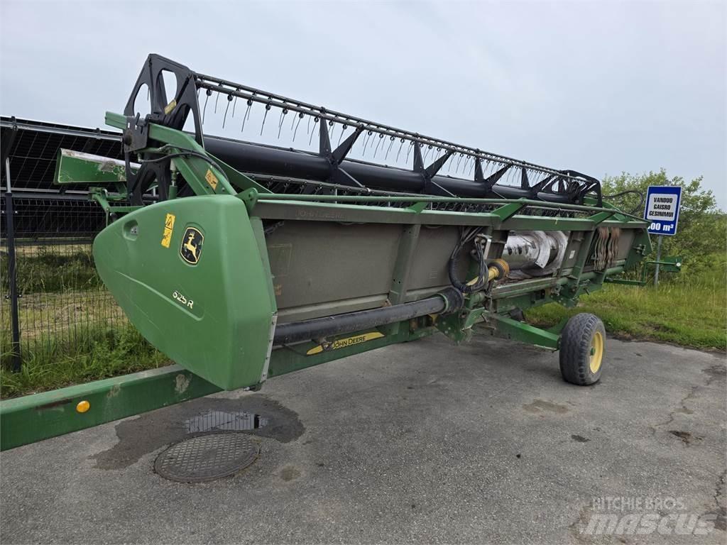 John Deere T670 聯合收穫機