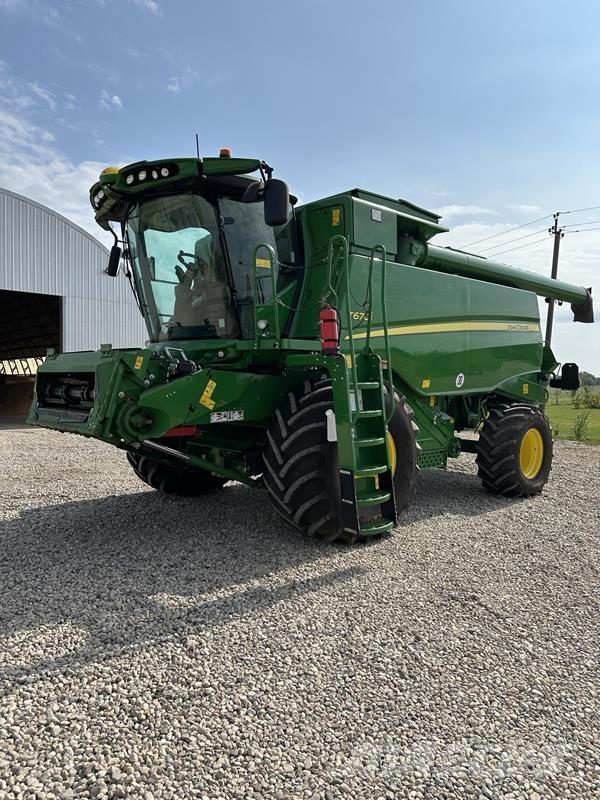 John Deere T670 聯合收穫機