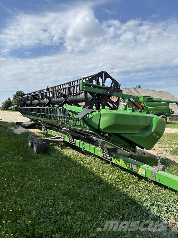 John Deere T670 聯合收穫機