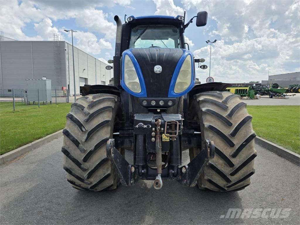 New Holland T8.390 曳引機