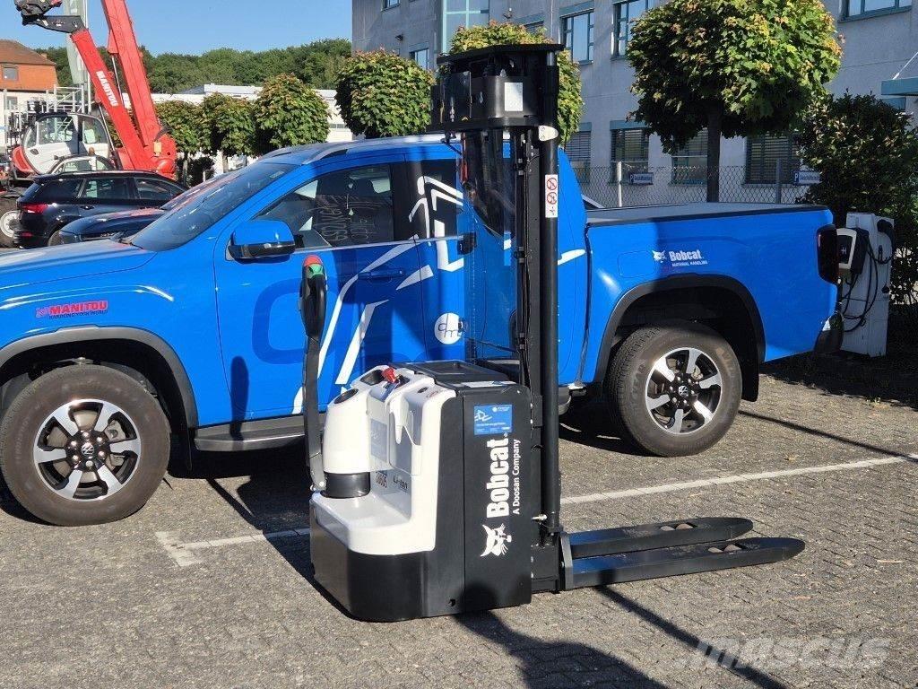 Bobcat BSL16N-I 行走控制式堆積機