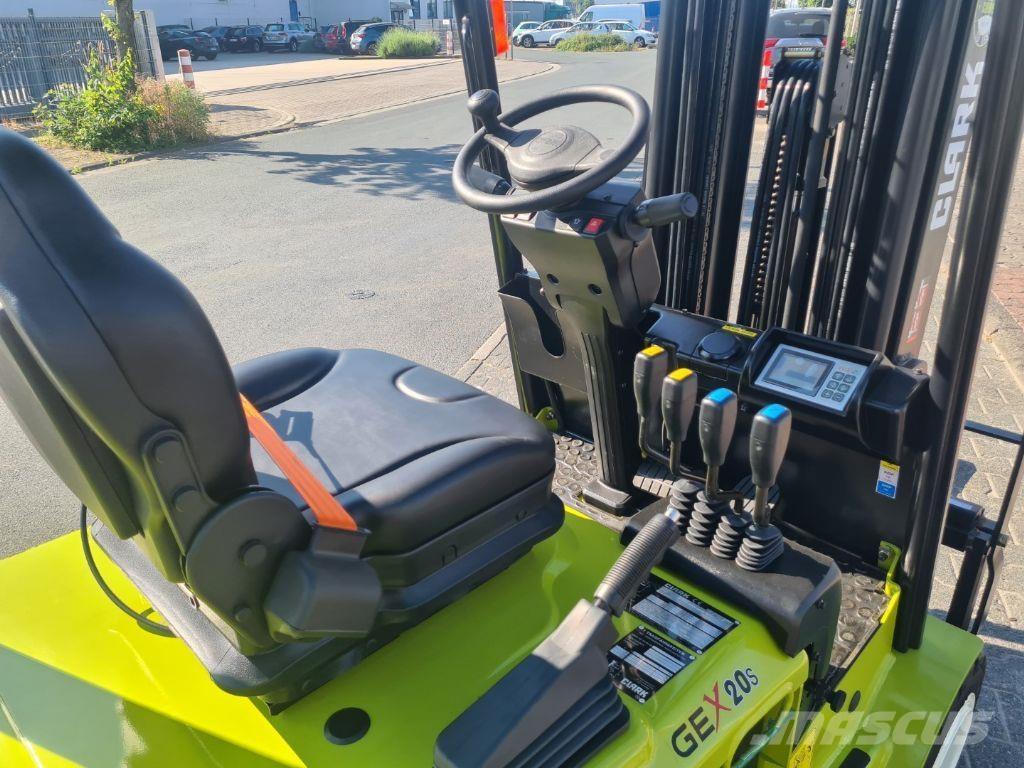 Clark GEX 20 電動堆高機