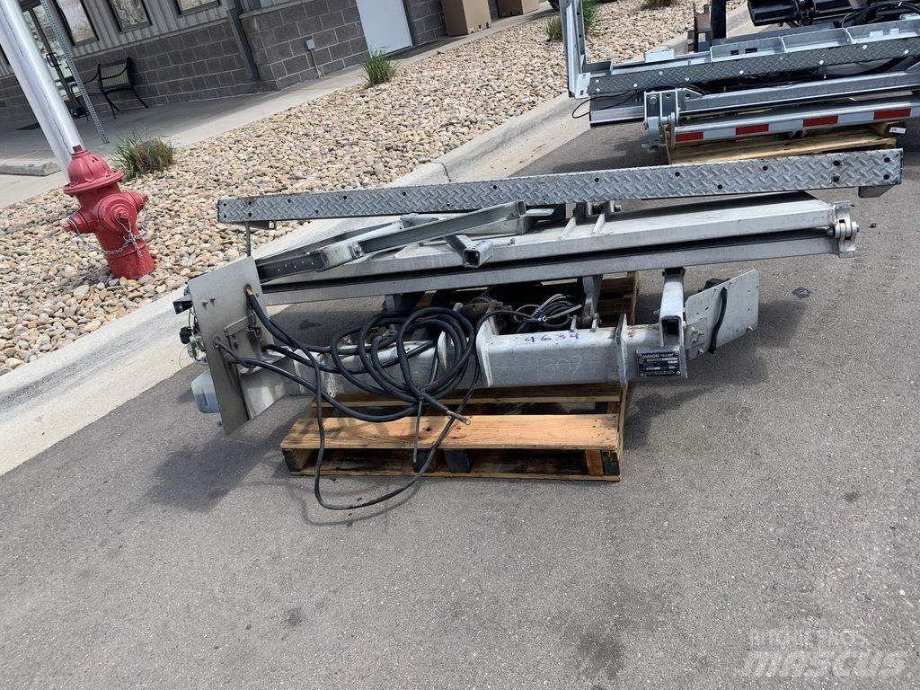 Maxon TE-25L 貨物和傢俱升降車