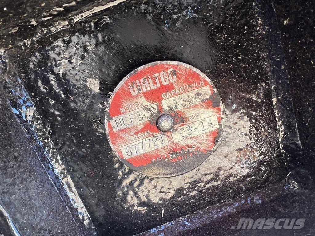  Waltco HFL30 貨物和傢俱升降車