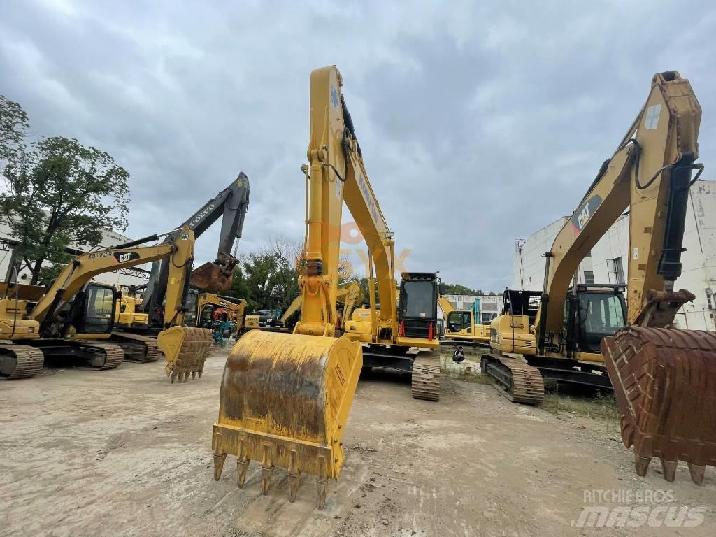 Komatsu PC 220 履帶式 挖土機/掘鑿機/挖掘機