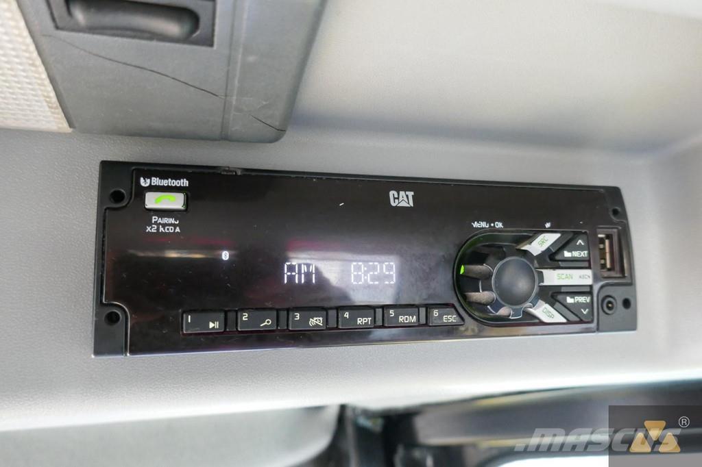 CAT D8T 履帶推土機