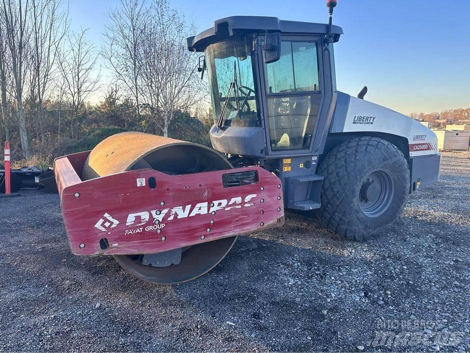 Dynapac CA 2500 D 單輪滾壓機