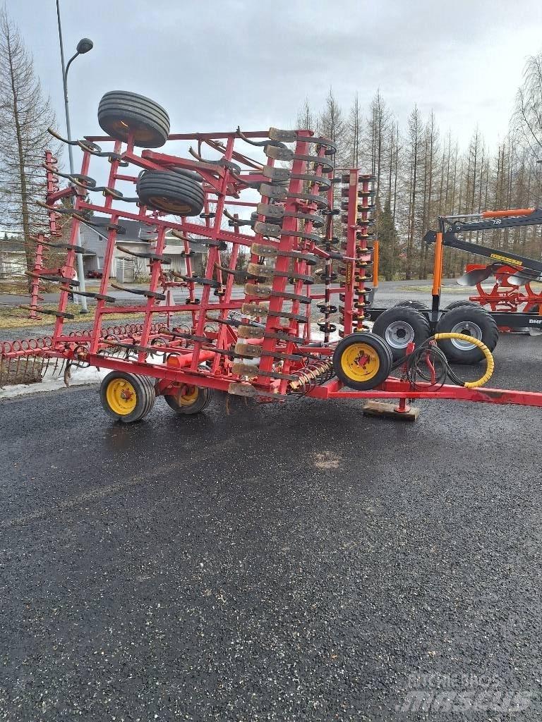 Väderstad NZE 700 耙車