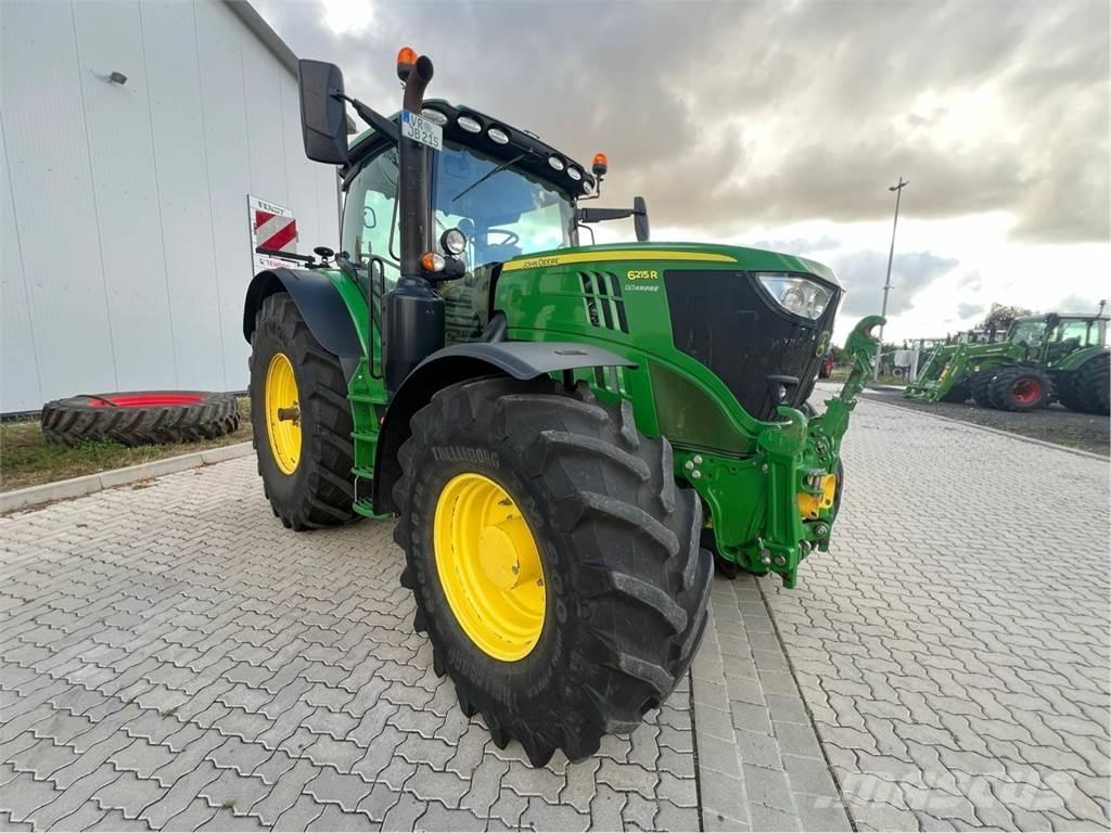 John Deere 6215 R 曳引機