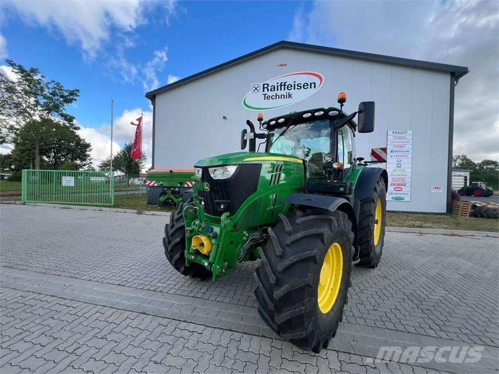 John Deere 6215 R 曳引機