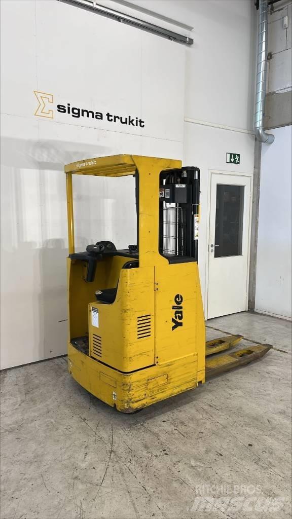 Yale MS 15 S 自走式堆積機