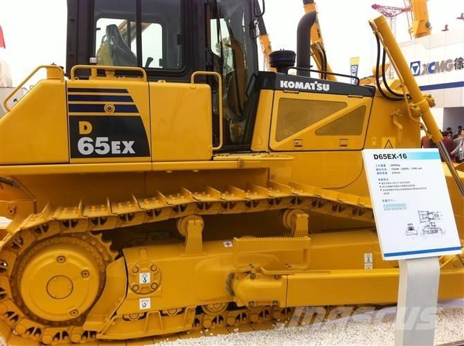 Komatsu D 65 EX-16 履帶推土機